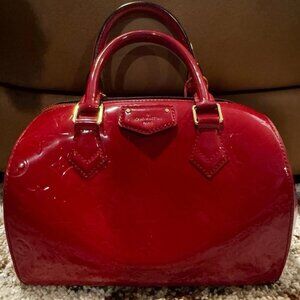 Louis Vuitton LV Montana in Monogram Vernis patent leather in vibrant red